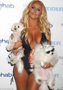 Aubrey O Day with Dogs 209x300 Aubrey ODay brings her dogs on plane by claiming emotional issues