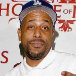 Tone Loc collapses on stage