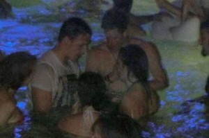 prince harry vegas pictures ryan lochte 300x199 Prince Harry vegas photos, returns to England after wild Vegas weekend