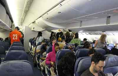 Rihanna 777 tour photo inside plane Rihanna 777 tour; drugs, complaints and more