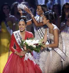 Olivia Culpo miss universe Miss USA is Miss Universe; why isnt it plastered all over the place?