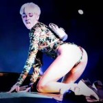 Miley Cyrus bangerz tour stomps out Hanna Montana image